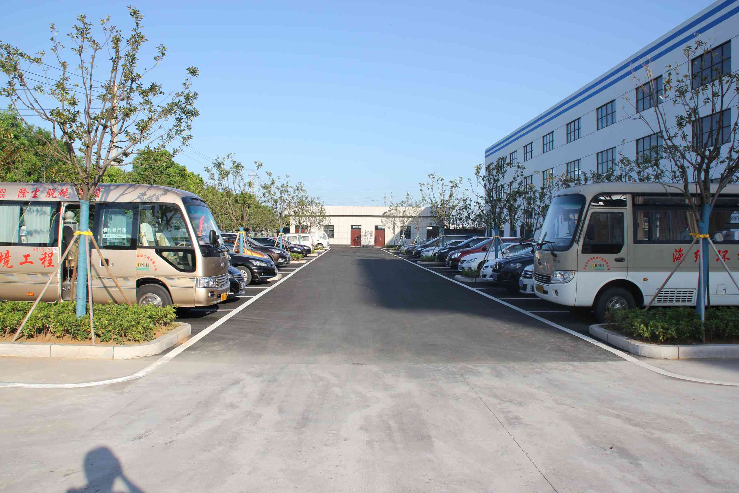 com_1 img-responsive